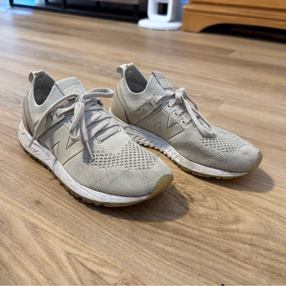New Balance 247